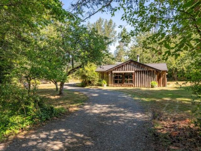 House for sale in Courtenay, British Columbia
