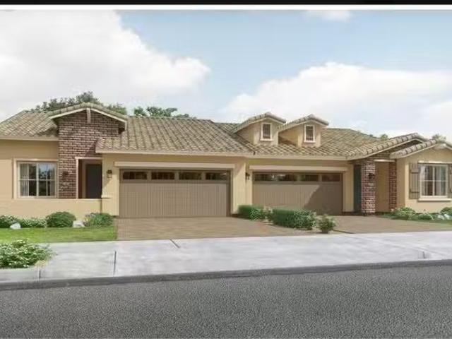 Condo for sale in Surprise