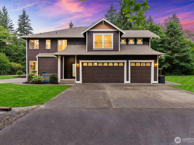 House for sale in Enumclaw, Washington