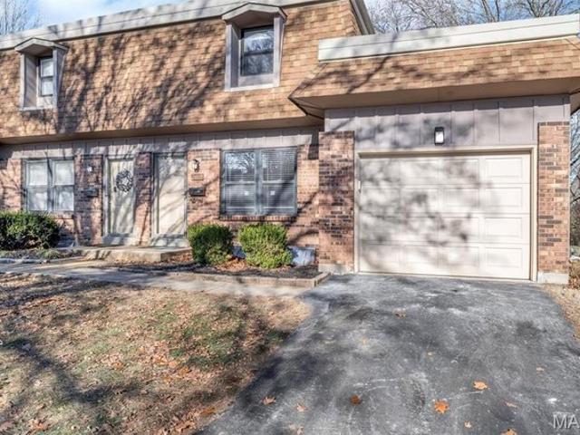 Condo for sale in Maryland Heights, Missouri