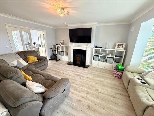 Detached House for sale in Ballymote, Connacht