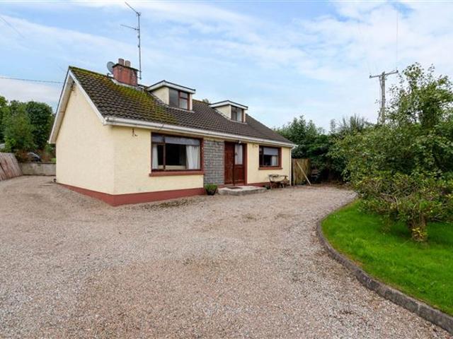 Detached House for sale in Burnside, Ulster