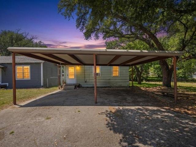 House for sale in Van, Texas