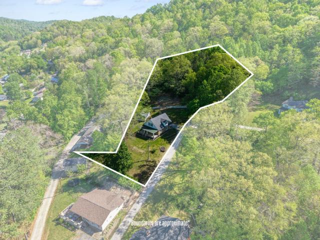 House for sale in Manchester, Kentucky