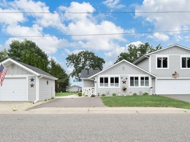 House for sale in Big Lake, Minnesota