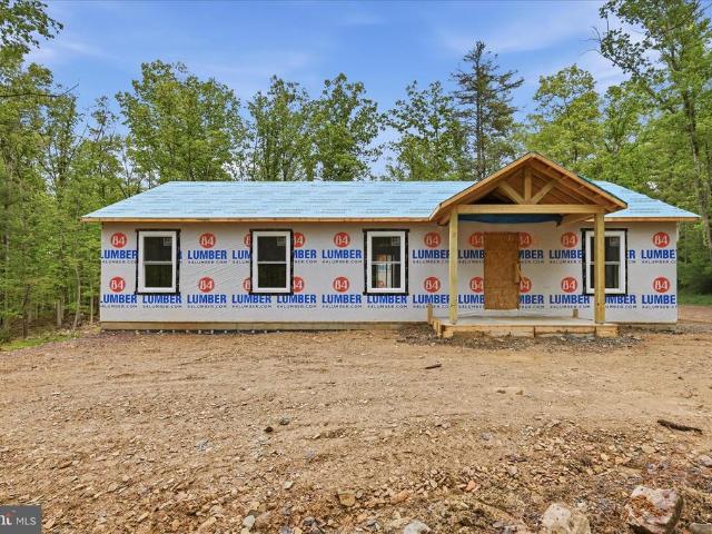 House for sale in Hardy, West Virginia