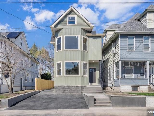 House for sale in Leonia, New Jersey