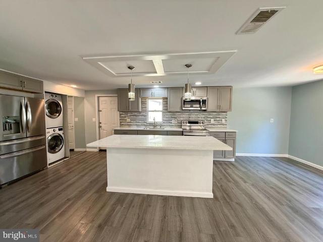 House for sale in Lothian, Maryland