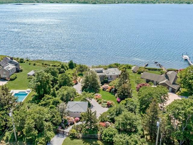 House for sale in Wainscott, New York