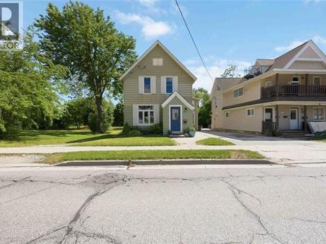 House for sale in Brights Grove, Ontario