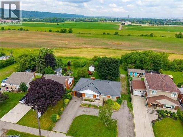 House for sale in Ancaster, Ontario