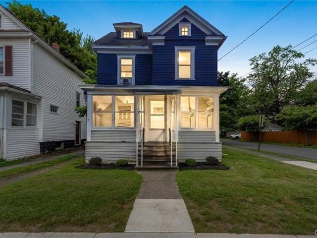 House for sale in Syracuse, New York