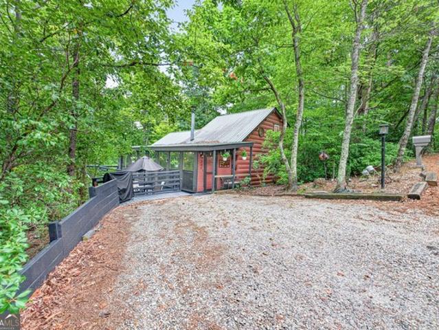 House for sale in Sautee Nacoochee, Georgia