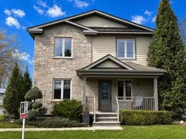 House for sale in Les Jardins-de-napierville, Quebec