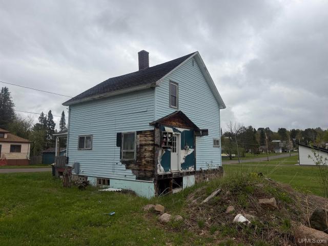 House for sale in Ironwood, Michigan