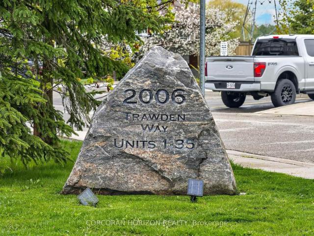 Townhouse for sale in Woburn, Ontario
