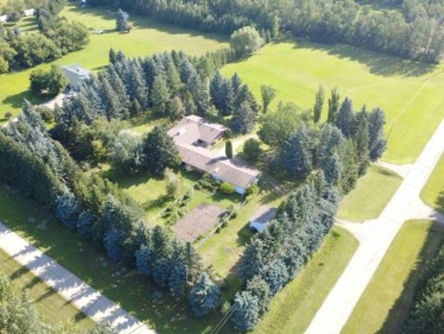 House for sale in Alberta