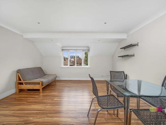 Apartment for rent in North Finchley, Greater London