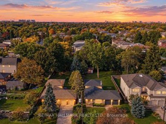 House for sale in Willowdale, Toronto