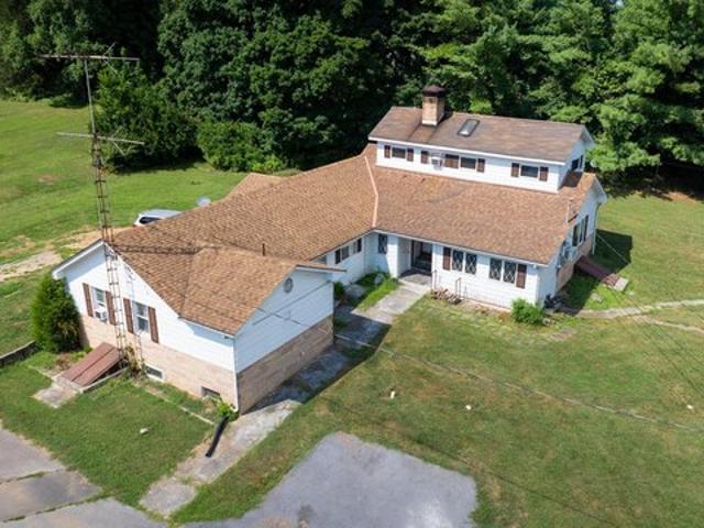 House for sale in Falling Waters, West Virginia