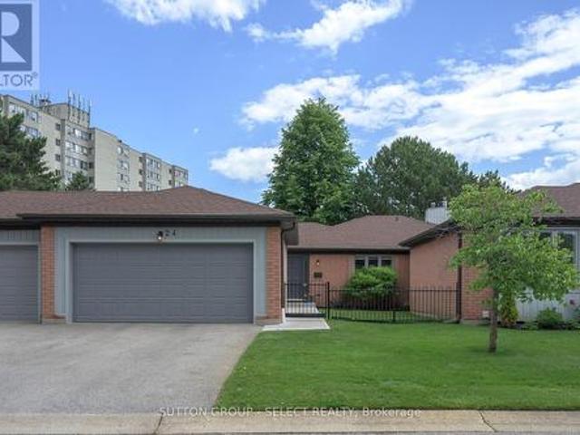 Condo for sale in Arva, Ontario