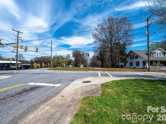 Land for sale in Hiddenite, North Carolina
