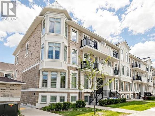 Townhouse for sale in Mississauga, Ontario