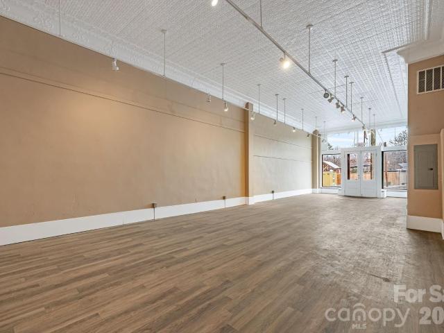 Commercial for sale in Hot Springs, North Carolina