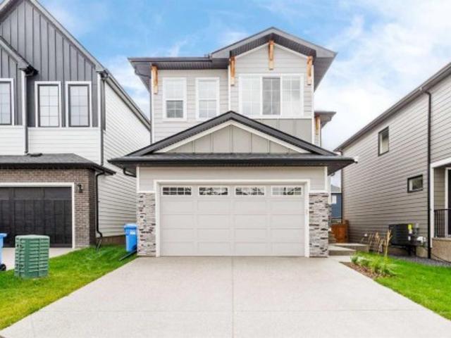 House for sale in Aspen Woods, Calgary