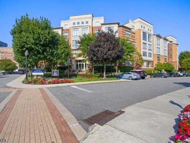 Condo for sale in Hudson, New Jersey