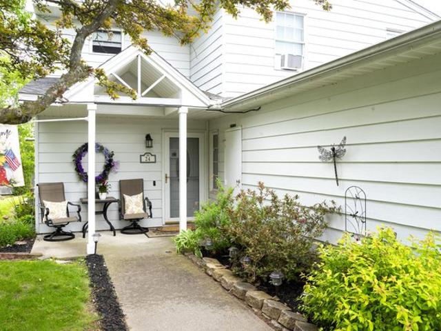 Townhouse for sale in Plattsburgh, New York