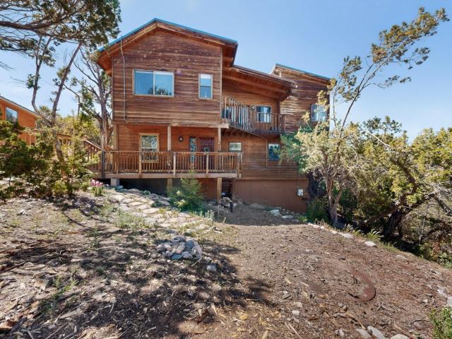 House for sale in Cedar Crest, New Mexico