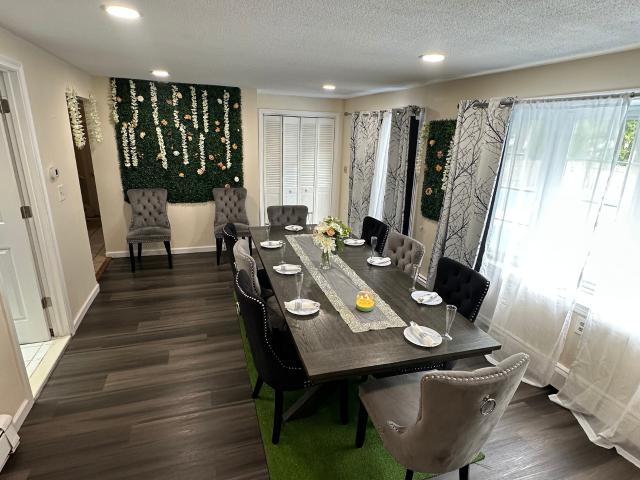 House for sale in Windsor Locks, Connecticut
