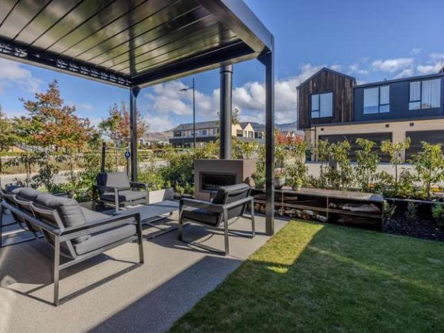 House for sale in Otakou