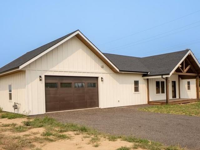 House for sale in Moyie Springs, Idaho