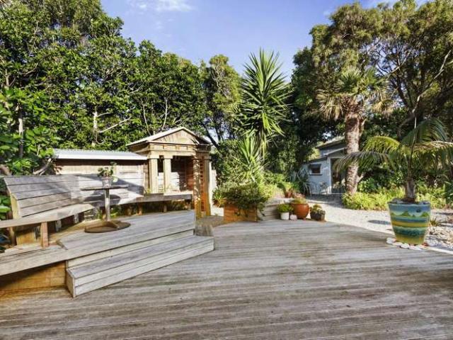 House for sale in Days Bay, Wellington
