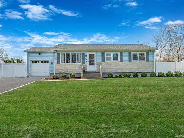 House for sale in Centereach, New York