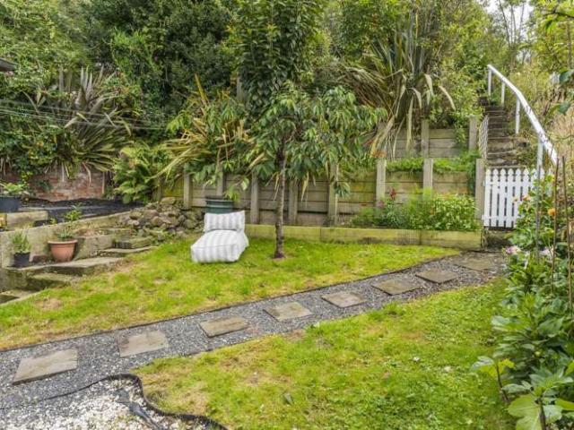 House for sale in Otakou