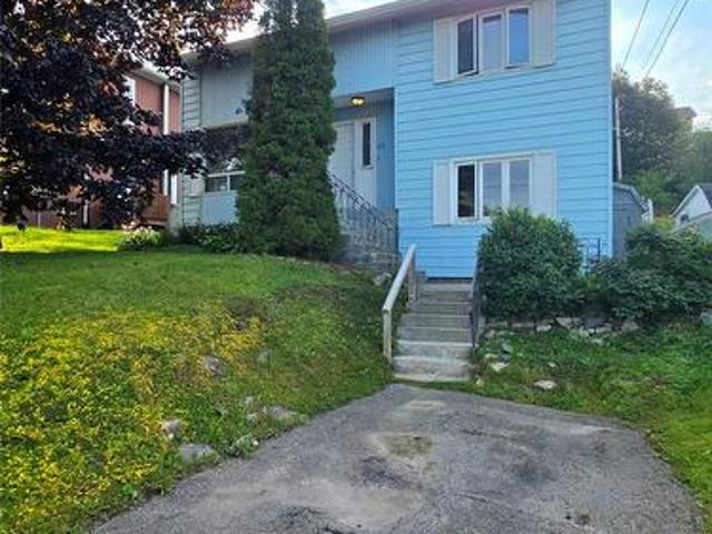 House for sale in Corner Brook, Newfoundland And Labrador