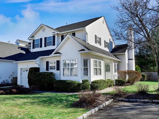 Condo for sale in Centereach, New York