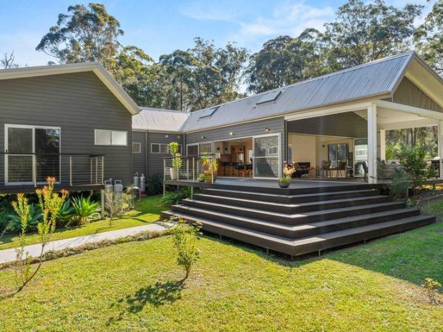 Cottage for sale in Woollamia, New South Wales