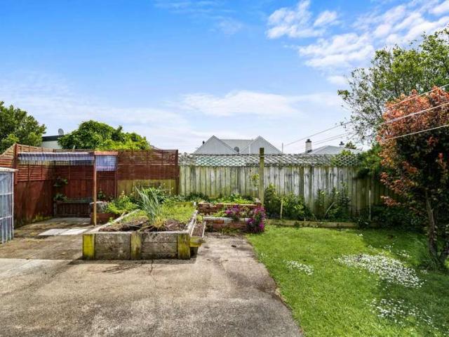 House for sale in Saint Kilda, Otago