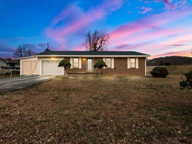 House for sale in Williamsburg, Kentucky