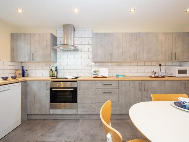 House for rent in Hyde Park, West Yorkshire