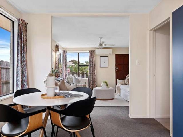 House for sale in Chaslands, Canterbury