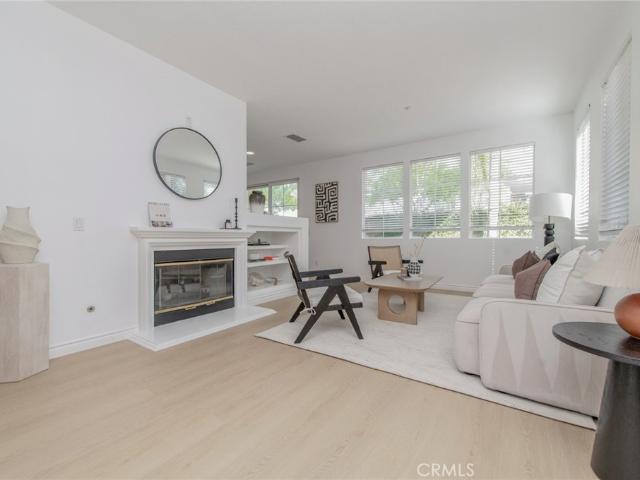 Condo for sale in Oak Creek, Irvine