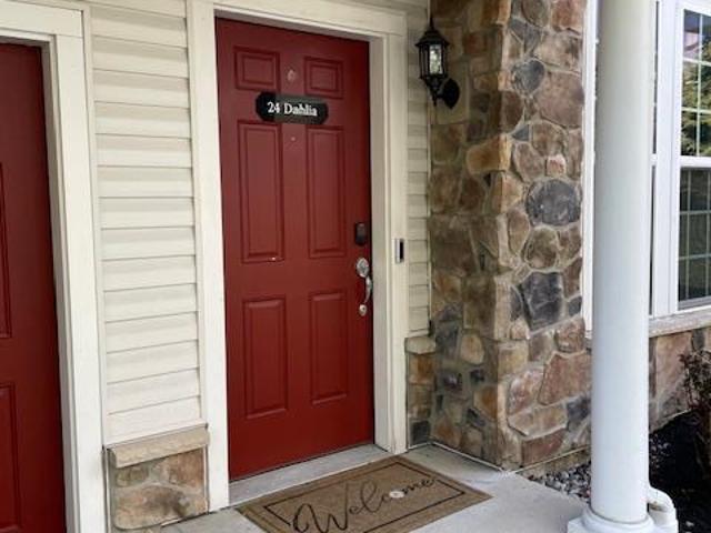 Townhouse for sale in Garfield