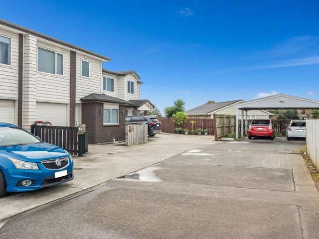 Townhouse for sale in Owhata