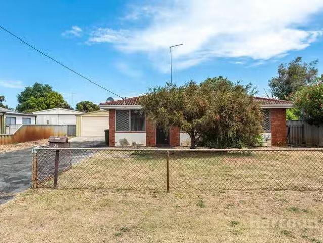 House for rent in Falcon
