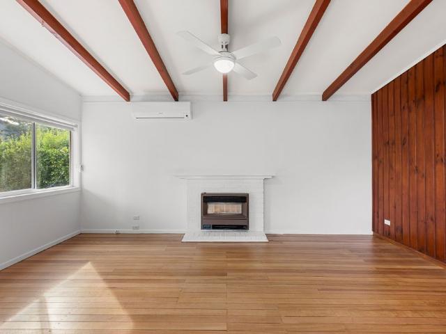 House for rent in Yallambie, Melbourne